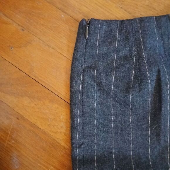 Joan & David Gray Wide Leg Trousers with Pinstripe Design Size 6 - Picture 7 of 8